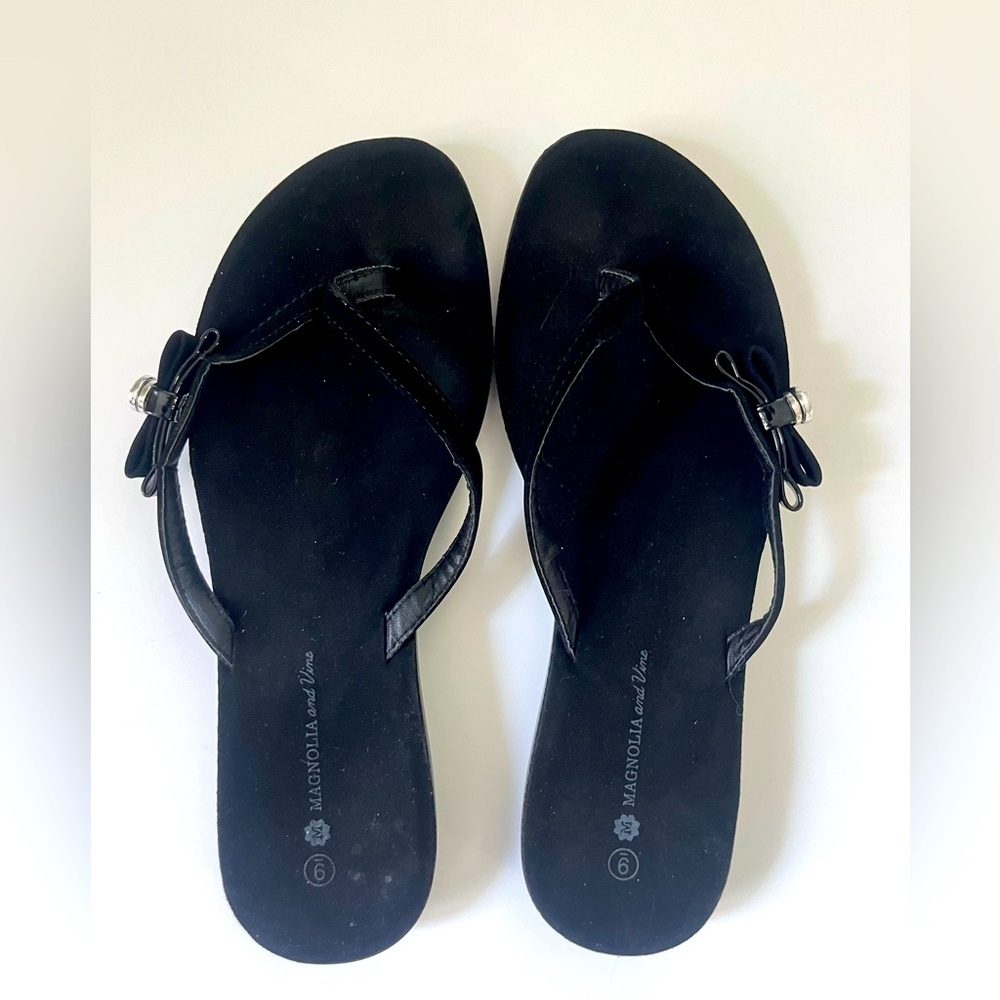 Magnolia & Vine flat sandals with snap-on charms